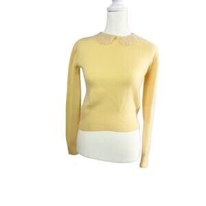 The Sandy: Vintage Yellow Sweater with Lace Collar